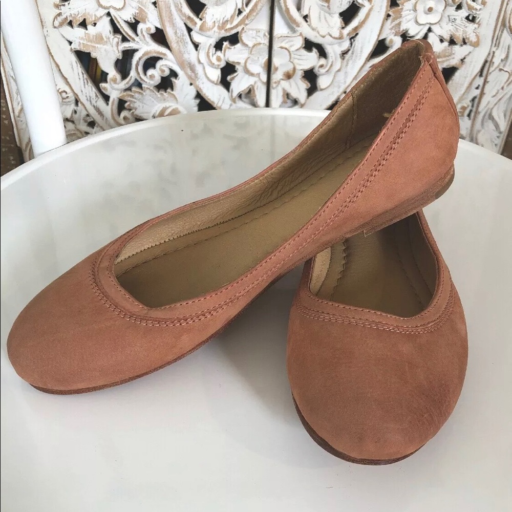 Frye Flat